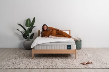 Leesa Plus Hybrid — lifestyle side sleeper