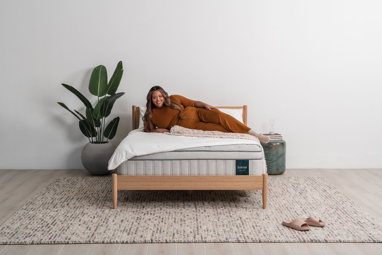 Leesa Plus Hybrid — lifestyle side sleeper