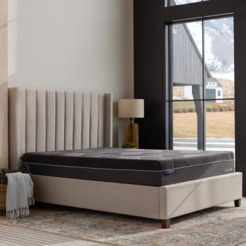 Malouf Ice Cloud 13 inch ActivAir hybrid mattress - Three quarter