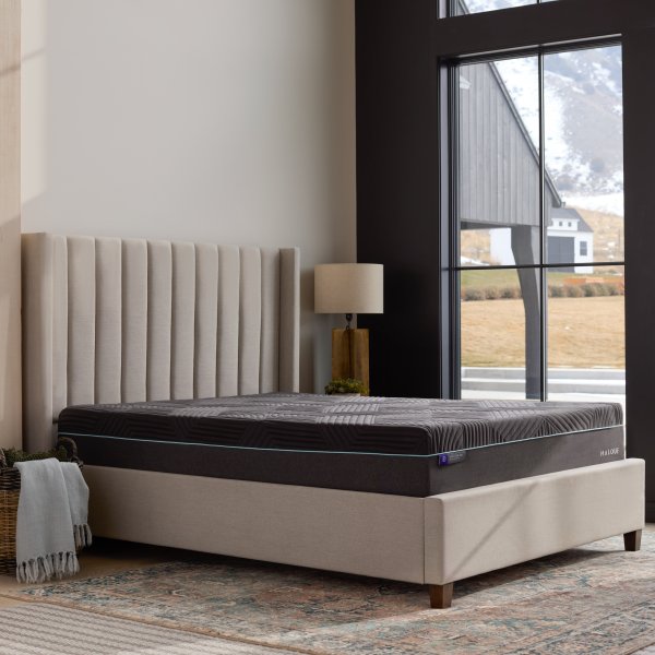 Malouf Ice Cloud 13 inch ActivAir hybrid mattress - Three quarter