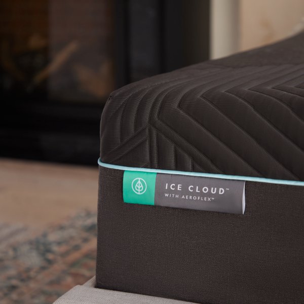 Malouf Ice Cloud 14 inch AeroFlex hybrid mattress - Logo detail