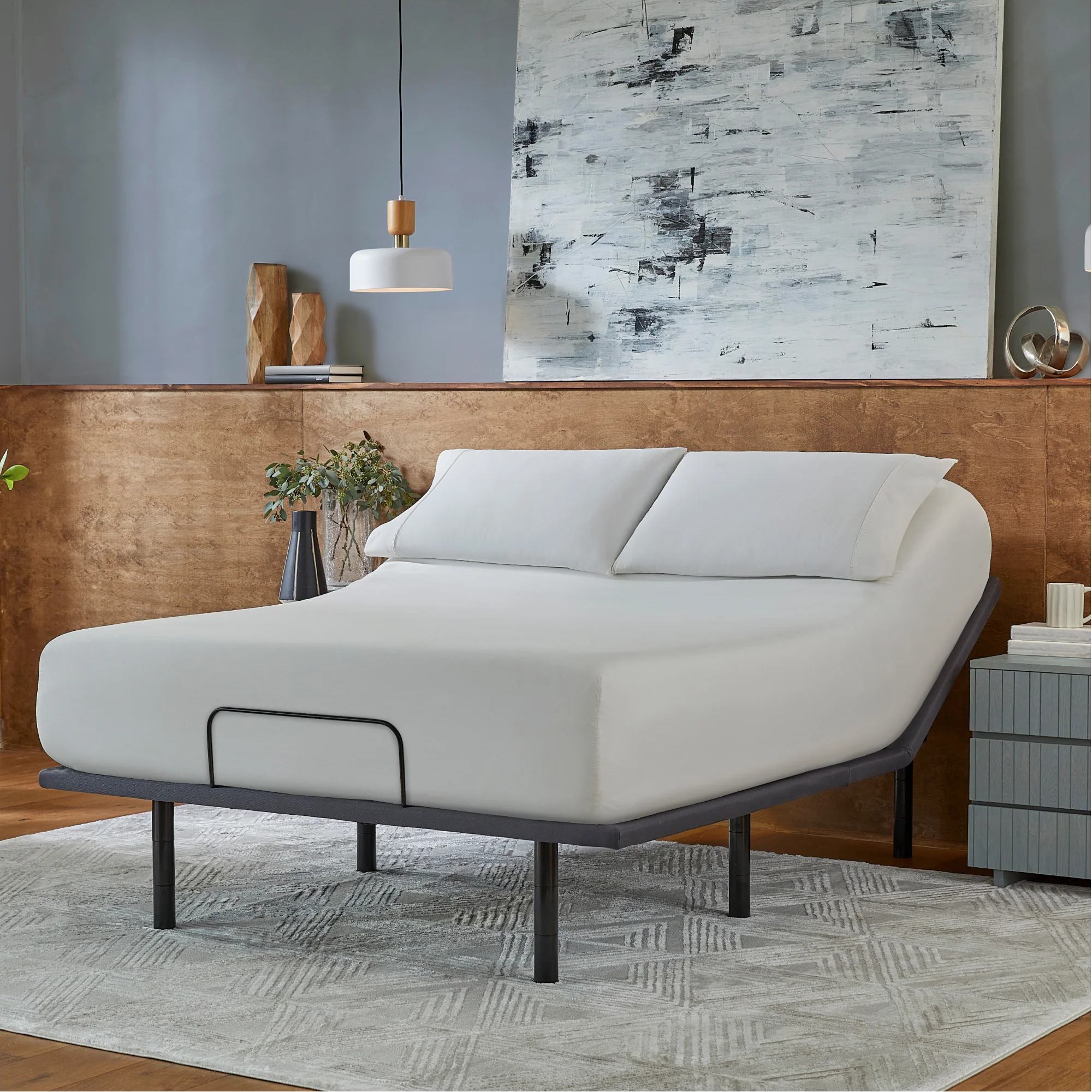 Serta Baselogic Silver adjustable base - Room lifestyle