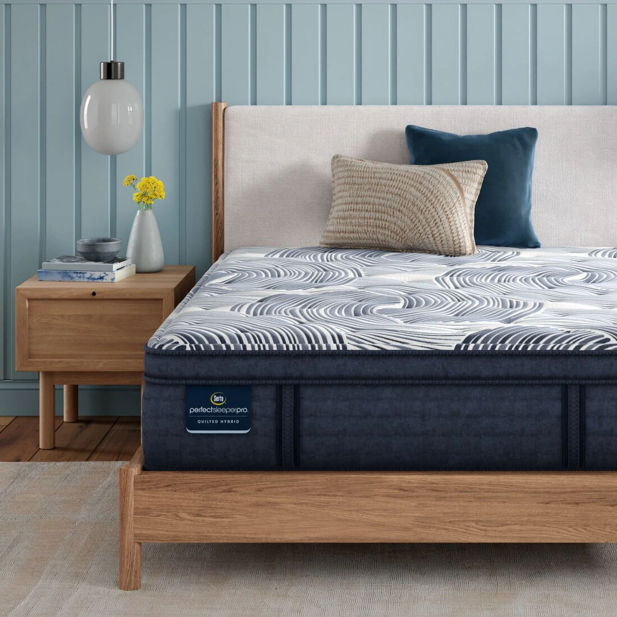 Serta Perfect Sleeper Pro - Edinburgh Plush Pillow Top hero